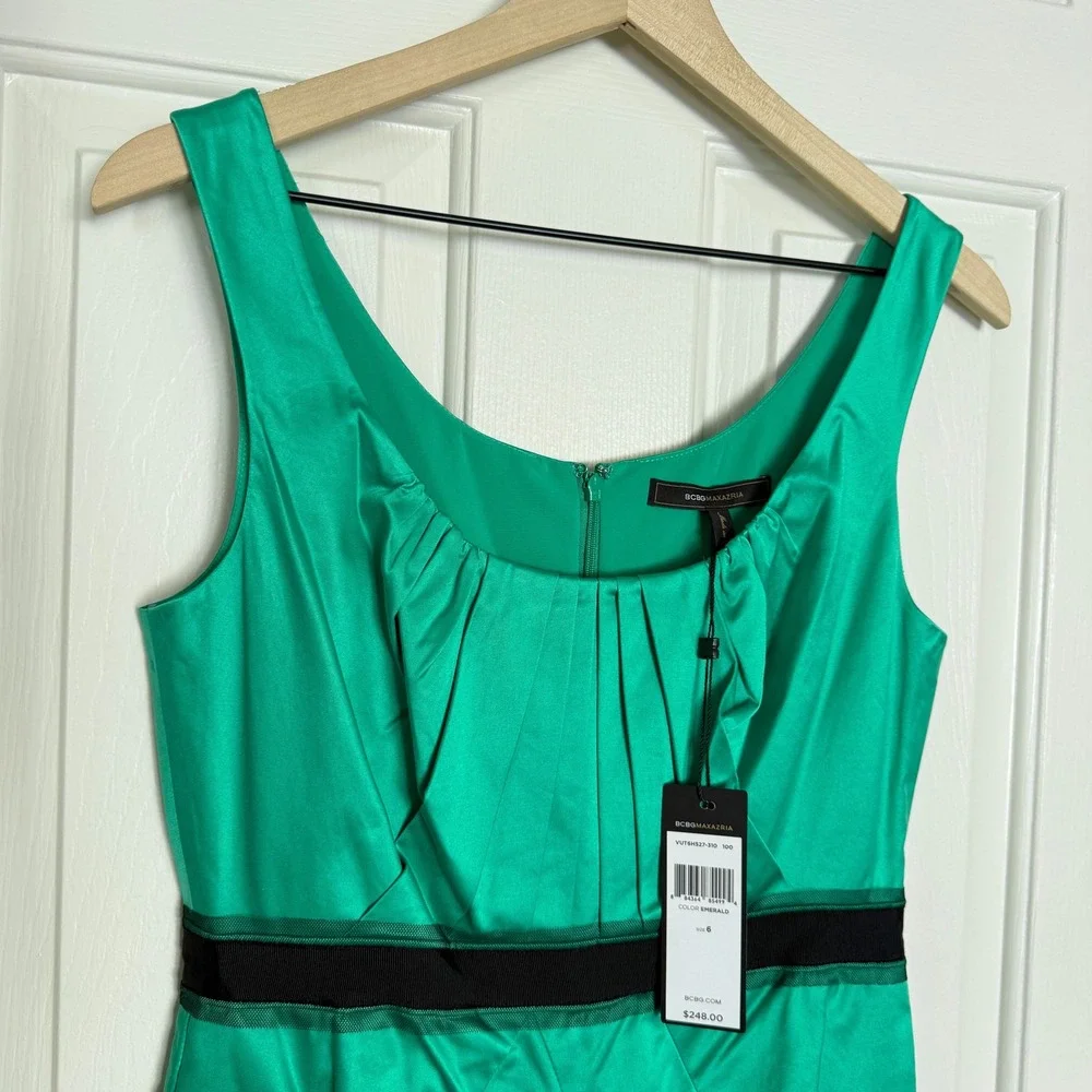 NWT BCBG Max Azria 6 Emerald Green Mini Dress Pleats Black Ribbon Cocktail Party